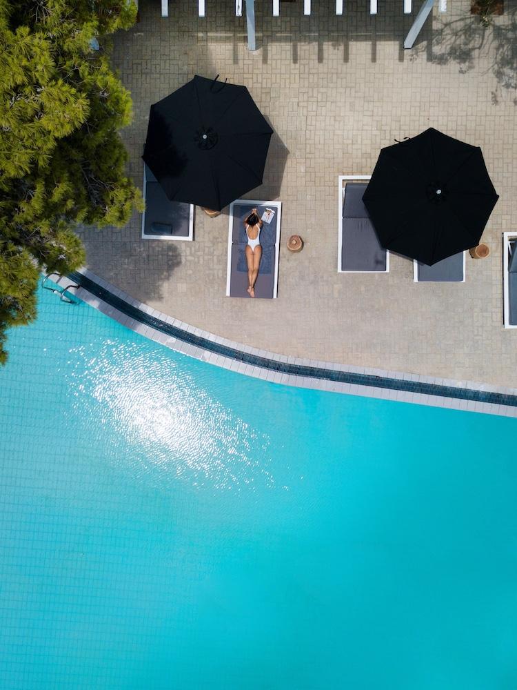 מונמבאסיה Akra Morea Hotel & Residences מראה חיצוני תמונה