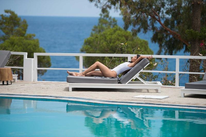 מונמבאסיה Akra Morea Hotel & Residences מראה חיצוני תמונה